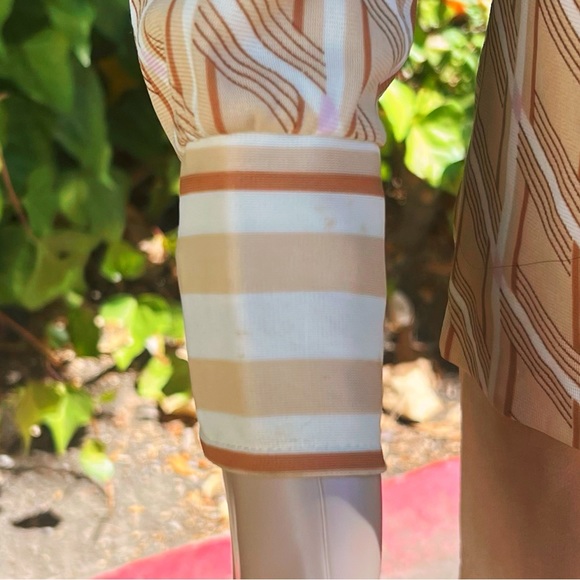 1970s Jubilee Bicycle Race Novelty Print Button Up - Picture 5 of 7